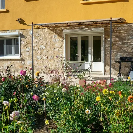 Gite De L'Ancienne Gare Buis-les-Baronnies Exterior foto